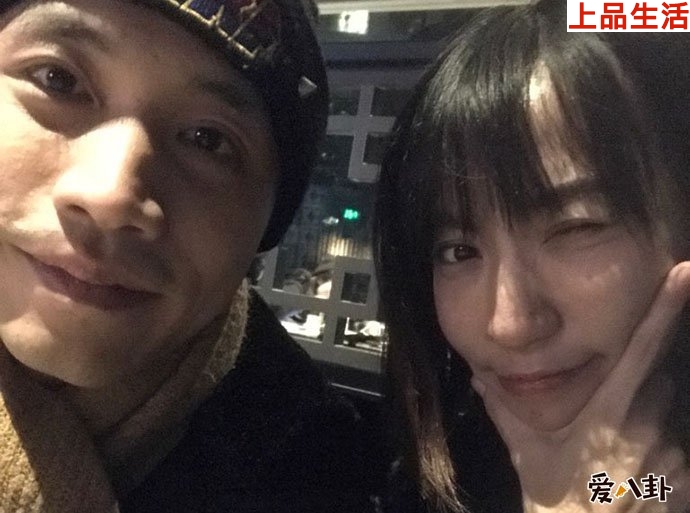 脆弱少女組合成員臺(tái)獨(dú)