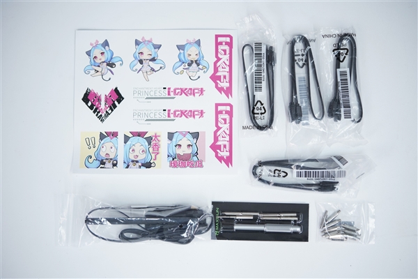 白色海景房必備！銘瑄Z890 Arctic主板圖賞