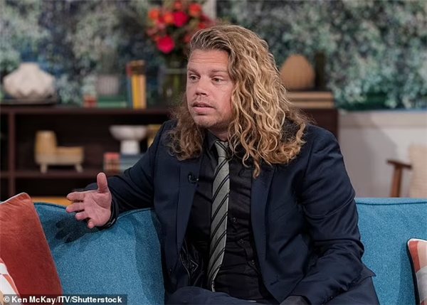 靠捐精他生了1000個娃！荷蘭男子違規(guī)捐贈：自稱是做好事