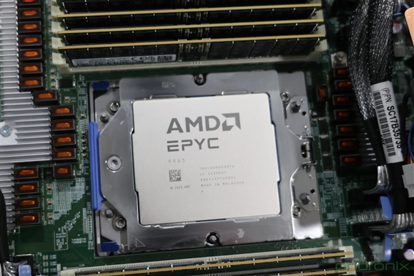 192核心384線程、5GHz起飛！AMD Zen5 EPYC首測：領(lǐng)先至強6幾乎40％