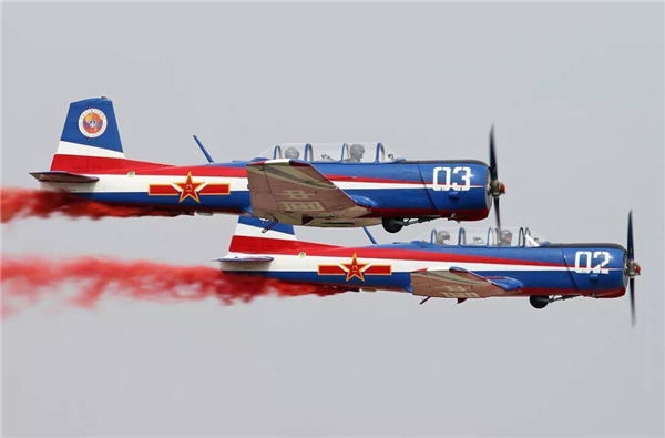 72天設(shè)計(jì)！神話一樣的的中國初教6飛機(jī)：62年零事故