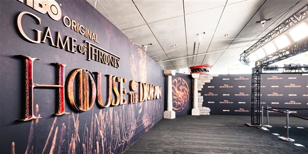 權(quán)游奔赴大銀幕