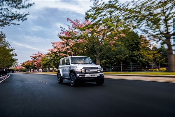 11萬起干崩服務(wù)器！奇瑞iCAR V23預(yù)售訂單突破31000單