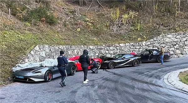 年度貴車禍！四臺頂級超跑連環(huán)相撞：總價值超5500萬元
