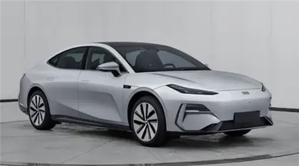新款吉利銀河E8有望明年上市：比亞迪漢同級(jí) 定位中大型純電轎車