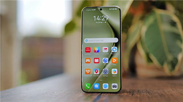 因Mate 70一機難求！華為Pura 70系列又火了：發(fā)貨量突破1000萬臺