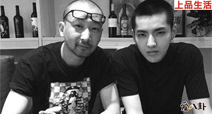 吳亦凡管虎合影