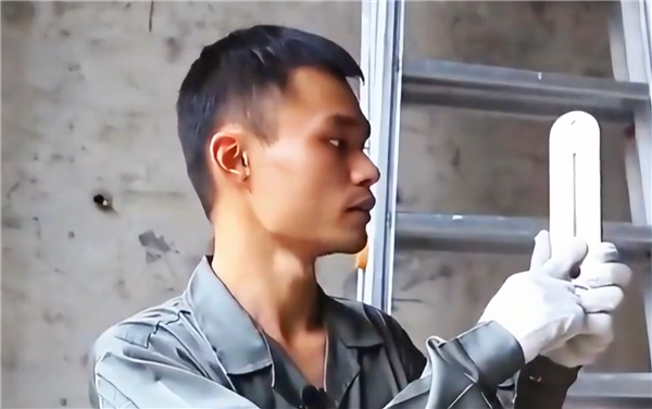 網(wǎng)紅張全蛋回應(yīng)熱搜爭(zhēng)議:沒有吃不起飯 除了人涼了一切都很美好