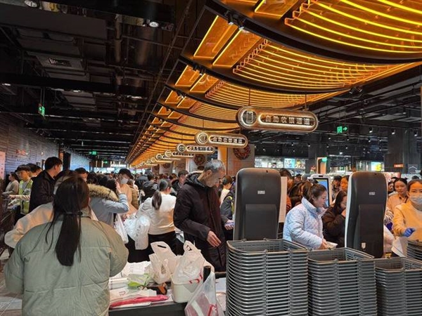 于東來：我也不自由 像奴隸一樣