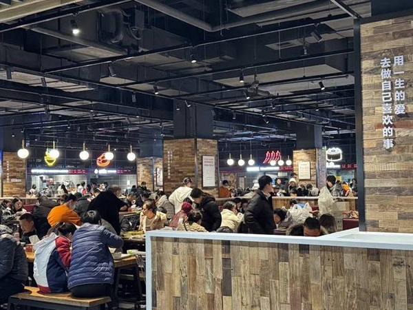 于東來：我也不自由 像奴隸一樣