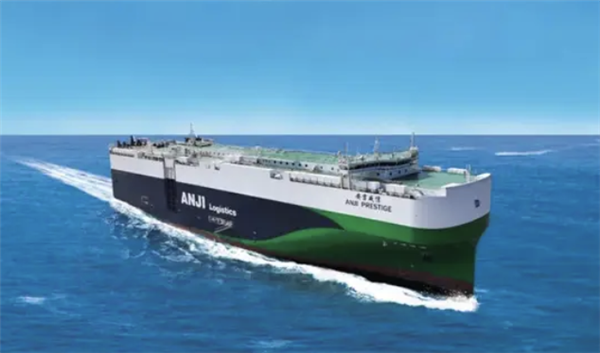 一次可載7800輛！上汽集團第33艘遠洋汽車運輸船完成交付