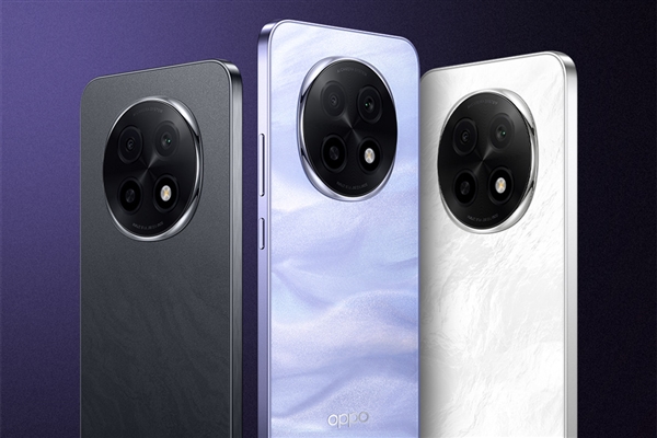 李杰碰到成都一哥們穿著家居服來買一加Ace 5：看完發(fā)布會很滿意