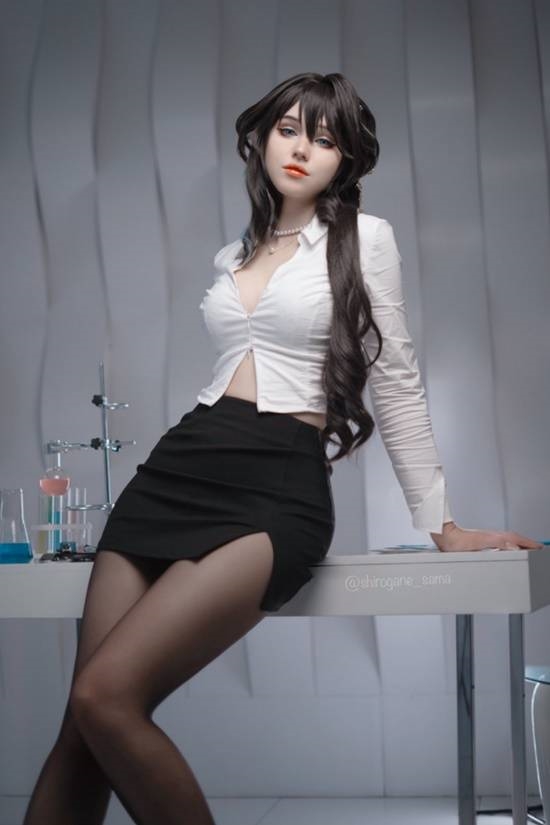 俄妹COS兔女郎瑪奇瑪、帕瓦：完美身材