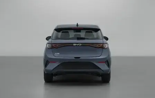 上市四年來(lái)首次改款！全新比亞迪海豚外觀曝光：前臉大變樣