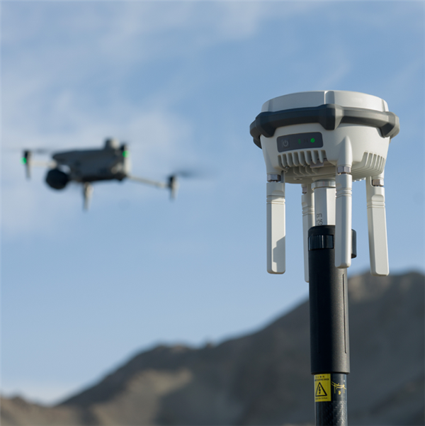 9999元！大疆發(fā)布D-RTK 3多功能基站：可接收五大衛(wèi)星系統(tǒng) 厘米級定位