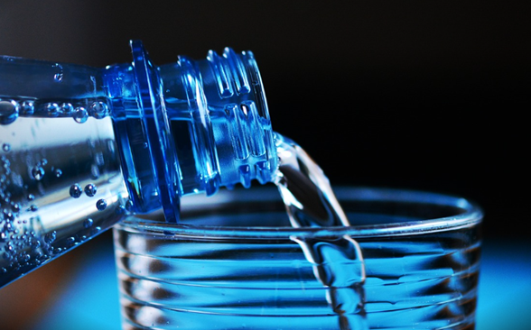 女子在家自行灌腸：確診“水中毒”進(jìn)ICU