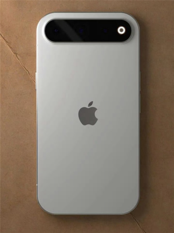 六年磨一劍！iPhone 17 Air真機(jī)泄露：橫向三攝設(shè)計(jì)大變革