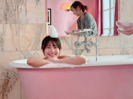 《假面騎士》最美女反派淺倉唯：改名復(fù)出拍新寫真