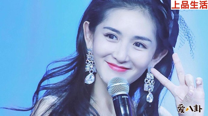 謝娜女兒蹦蹦跳跳真容全像張杰