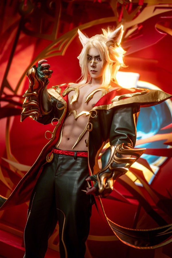 《英雄聯(lián)盟》官方分享美女Coser圖：旗袍御姐很吸睛