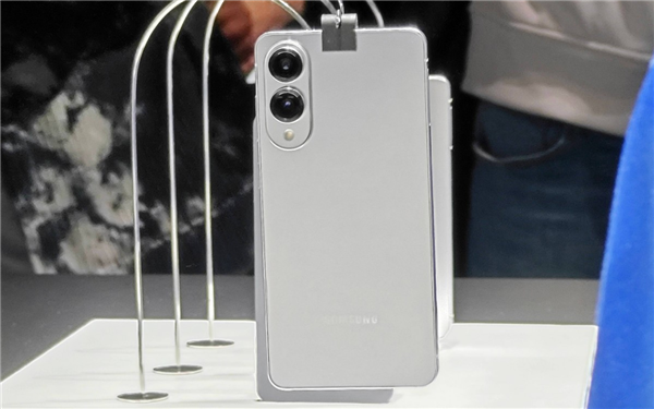 三星Galaxy S25 Edge官宣：超薄驍龍8至尊版旗艦 劍指iPhone 17 Air