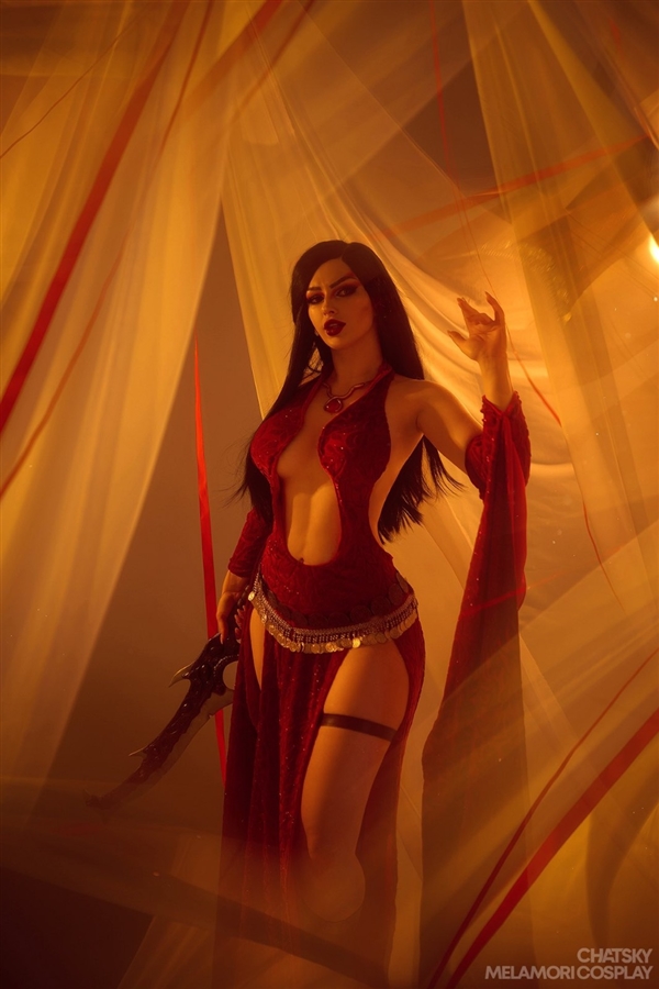 《X戰(zhàn)警》鳳凰女Cos美圖欣賞：穿膠完美展示好身材