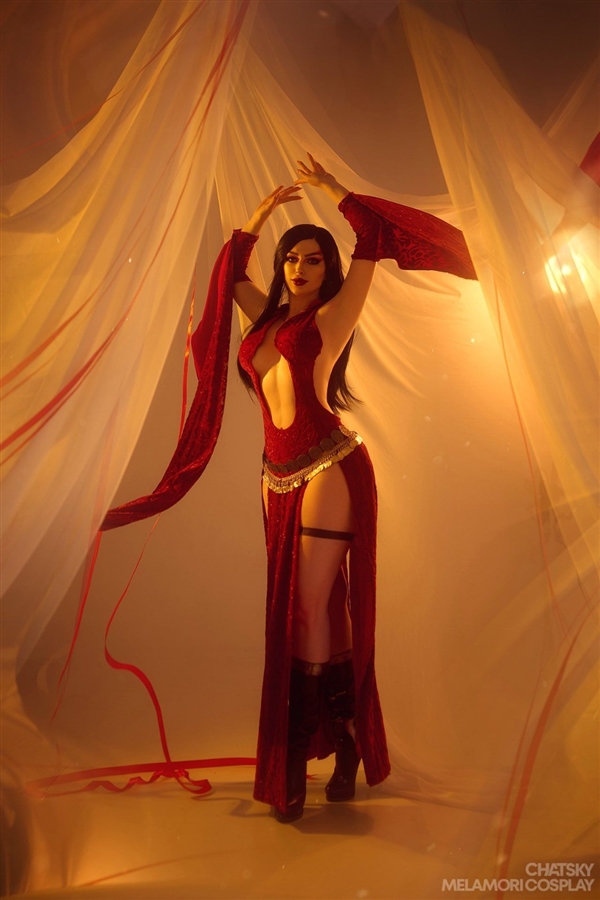 《X戰(zhàn)警》鳳凰女Cos美圖欣賞：穿膠完美展示好身材