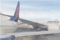 美國一機場再發(fā)事故：兩架波音客機滑行中機翼相撞