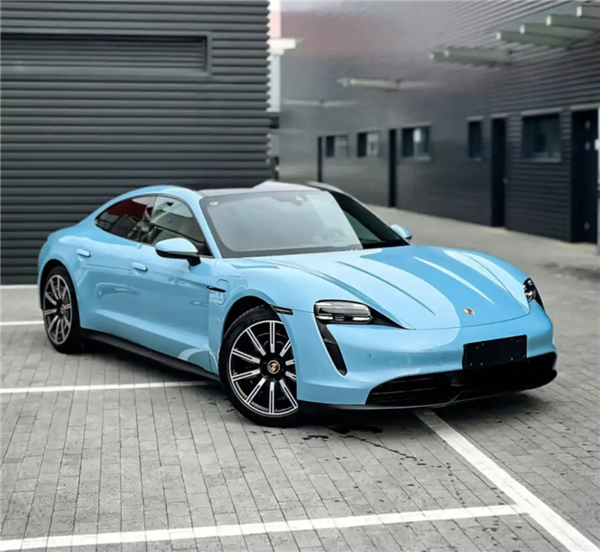 看完小米SU7 Ultra的實(shí)車(chē)：我覺(jué)得賣(mài)80萬(wàn)真不算貴