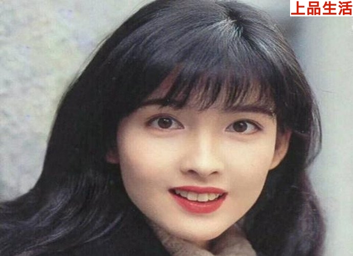 模樣十分動(dòng)人的周慧敏