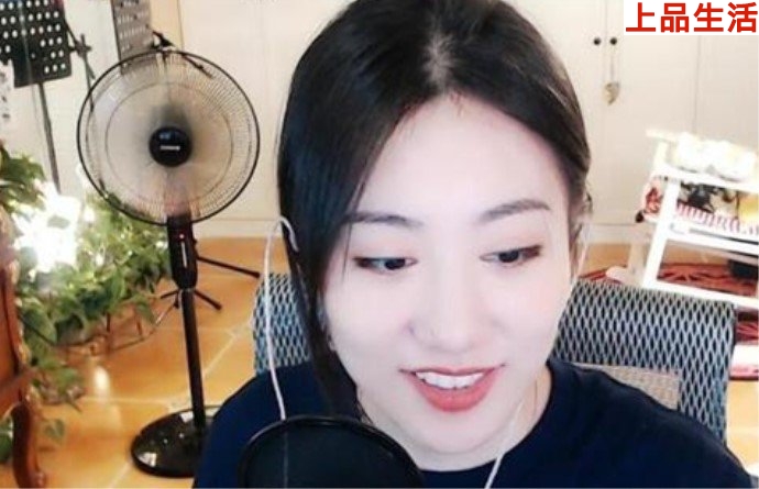 斗魚主播楊一歌