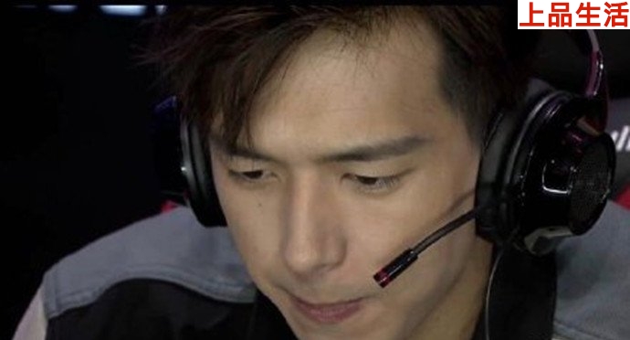 李現(xiàn)現(xiàn)場(chǎng)游戲照