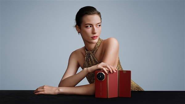 全球首款三折疊！曝華為Mate XT非凡大師3月升級純血鴻蒙