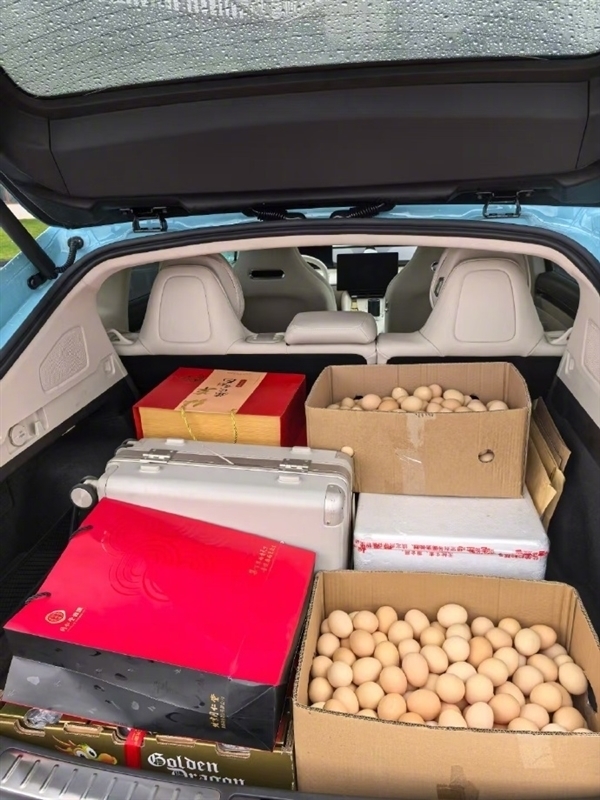 智界R7大定破7萬(wàn) 余承東：好產(chǎn)品不怕比、爆發(fā)還在后面