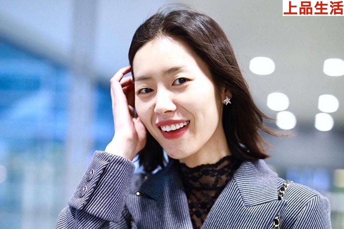 蔻馳道歉誠意十足，劉雯不在擔心1.6億違約金