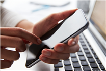 女大學(xué)生刷手機(jī)流量超34G欠費8700元：聯(lián)通要直接給我轉(zhuǎn)賬 我拒絕了