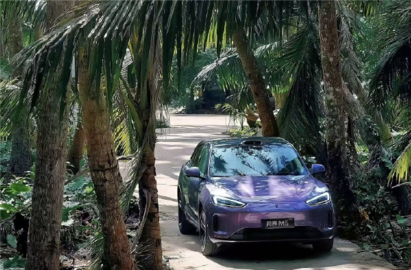 全系標(biāo)配華為高階智駕！問界M5 Ultra實車曝光：預(yù)售23.8萬起