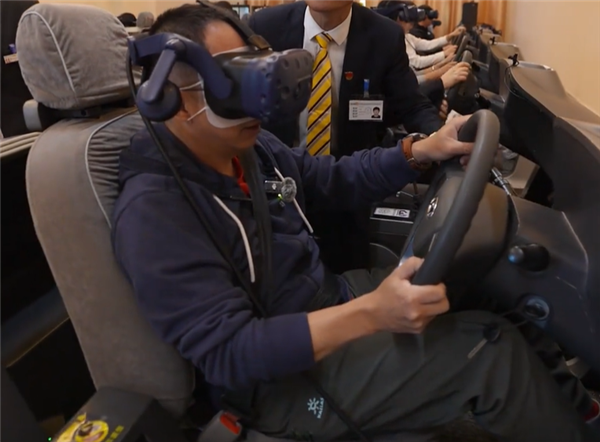 周鴻祎：我反應(yīng)特別慢 駕照科目一攻克了30%