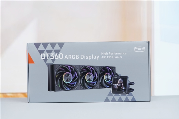 獨(dú)立磁吸IPS液晶屏！超頻三銀翼DT360水冷散熱器圖賞