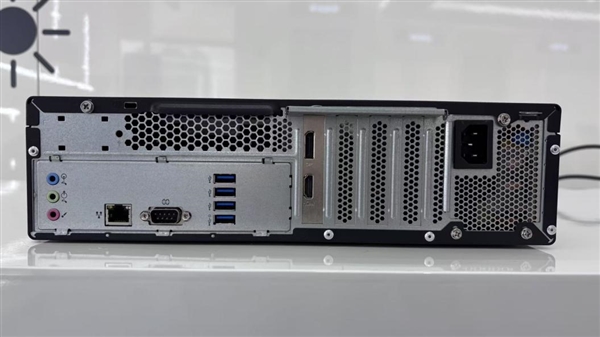 紫光臺(tái)式機(jī)+飛騰D3000實(shí)測(cè)！揭秘全國(guó)產(chǎn)PC整機(jī)“軟硬兼修”