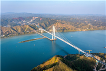 世界首座！廣西獨塔空間纜斜拉懸索協(xié)作體系橋合龍