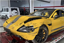 小米SU7 Ultra賽道首撞現(xiàn)場慘烈 1548匹馬力真不是開玩笑：雷軍發(fā)聲