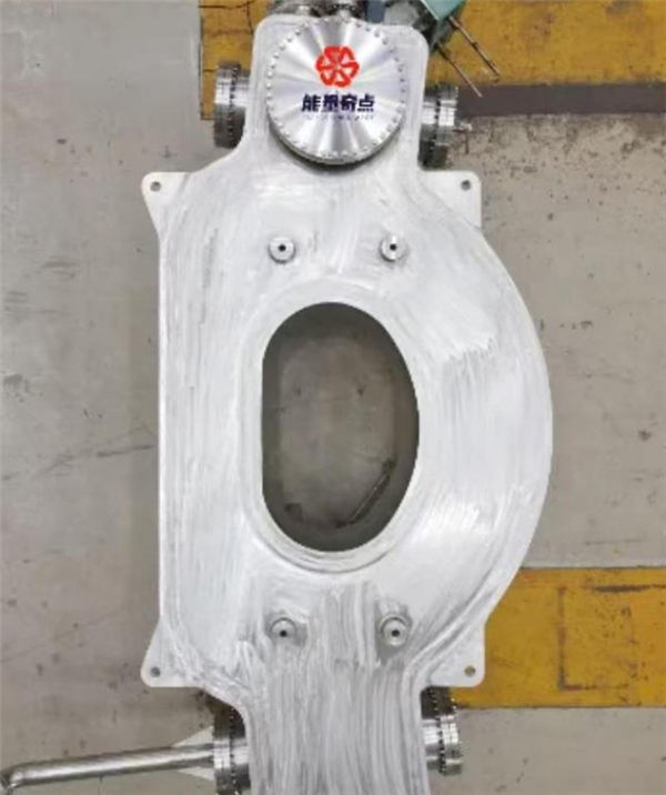 反超美國！上?！叭嗽焯枴眲?chuàng)下高溫超導(dǎo)D形磁體高磁場紀(jì)錄