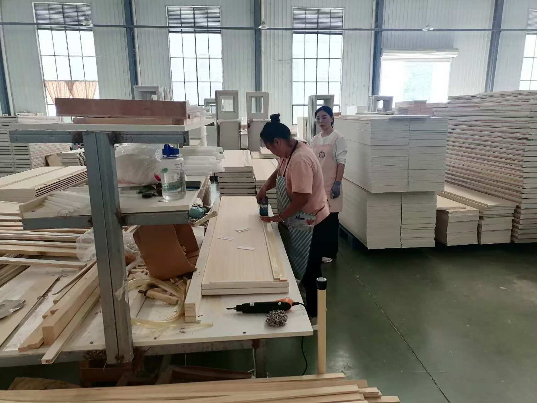 火葬場、棺材、墓碑、冥幣，全球的“身后事”幾乎都被他們包辦