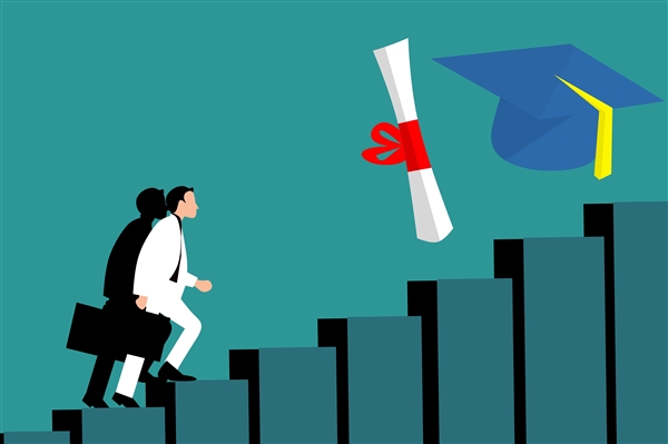 58歲第29次高考！高考考王梁實稱31歲已賺100萬：上大學(xué)是精神上滿足