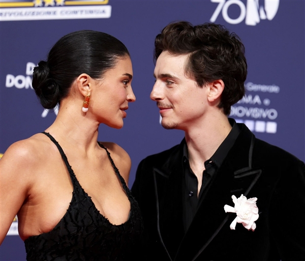 不老魔女查理茲·塞隆再續(xù)《永生守衛(wèi)2》