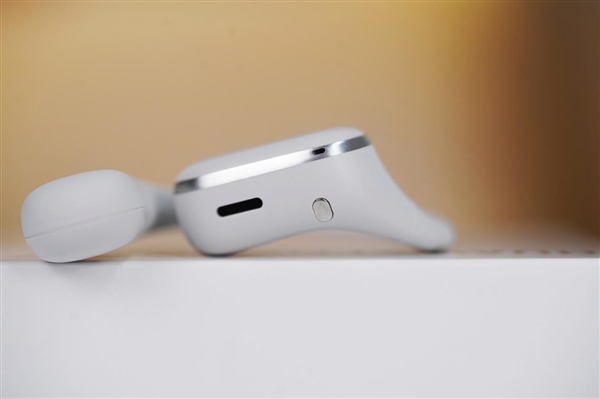 華為首款開(kāi)放式耳掛耳機(jī)！FreeArc圖賞