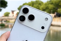 蘋果iPhone 17 Pro Max機(jī)模上手：厚度增加 電池加大