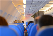 一航班顛簸嚴(yán)重備降石家莊 乘客：好多人被嚇哭了