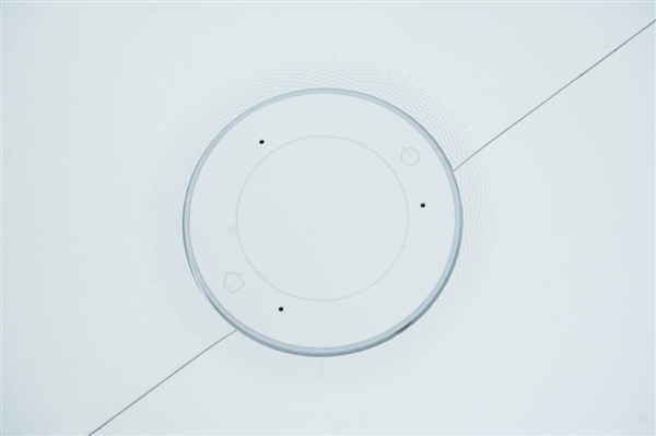 履帶式熱活水循環(huán)洗地！云鯨J6圖賞